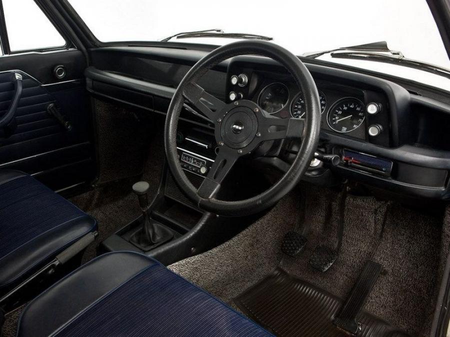  BMW 2000 Touring 1971 года  (UK) (фото 8 из 9)